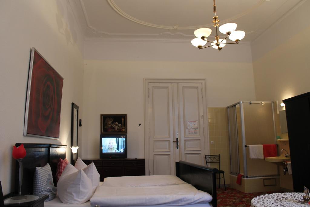 Casa de hóspedes Columbus Am Kurfurstendamm 2*