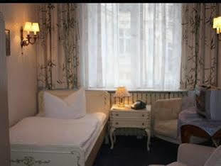 Casa de hóspedes Columbus Am Kurfurstendamm 2*